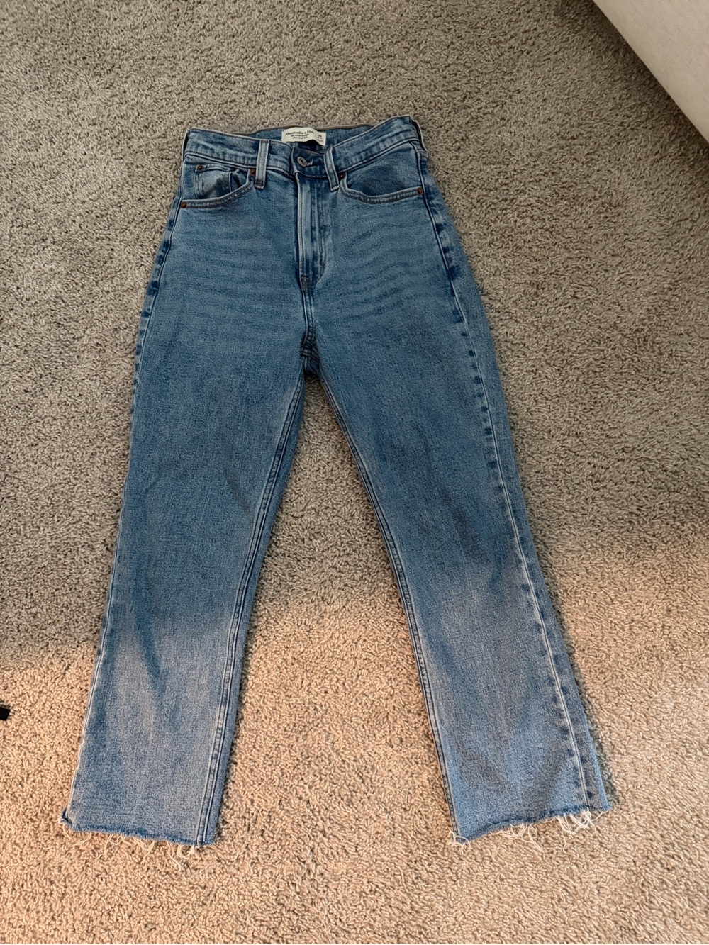 Abercrombie & Fitch Ankle Straight High Rise - Women